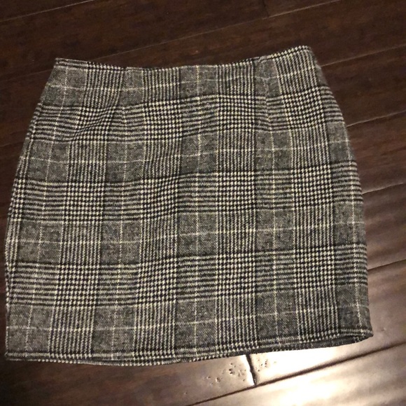 Plaid Skirt - Picture 2 of 3